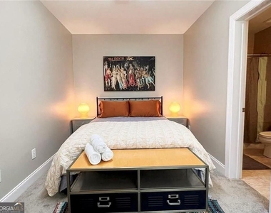 634 Irwin Street Ne - Photo Thumbnail 20