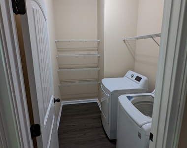 7 Maple Hill Drive - Photo Thumbnail 13