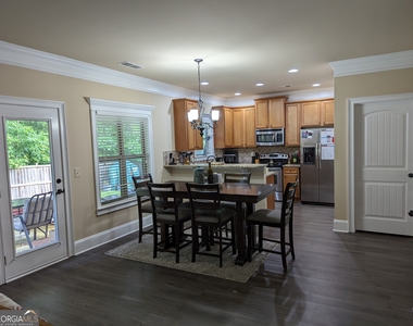 7 Maple Hill Drive - Photo Thumbnail 2