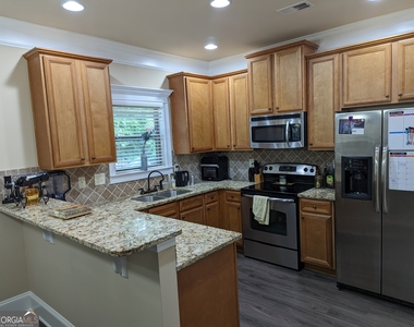 7 Maple Hill Drive - Photo Thumbnail 5