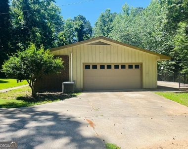163 Old Norton Road - Photo Thumbnail 45