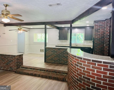 163 Old Norton Road - Photo Thumbnail 14