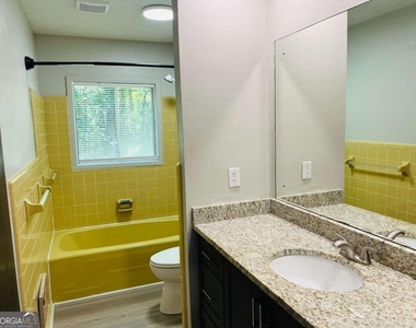 163 Old Norton Road - Photo Thumbnail 31