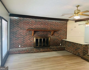 163 Old Norton Road - Photo Thumbnail 17