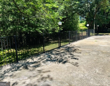 163 Old Norton Road - Photo Thumbnail 42