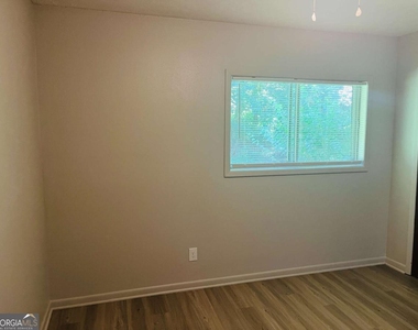 163 Old Norton Road - Photo Thumbnail 25