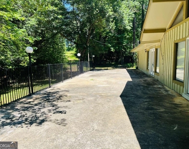 163 Old Norton Road - Photo Thumbnail 41