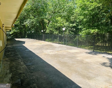 163 Old Norton Road - Photo Thumbnail 43