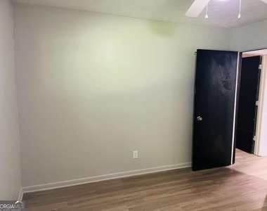 163 Old Norton Road - Photo Thumbnail 26