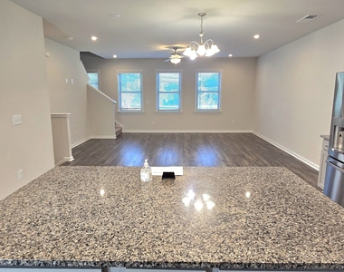 3608 Hidden Valley Cir - Photo Thumbnail 16