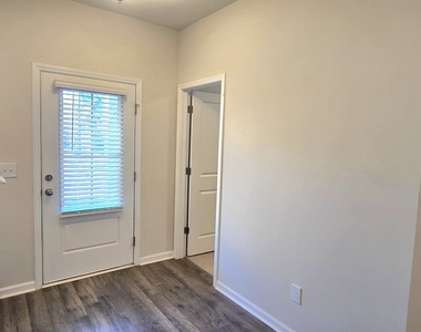 3608 Hidden Valley Cir - Photo Thumbnail 10