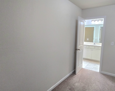 3608 Hidden Valley Cir - Photo Thumbnail 33
