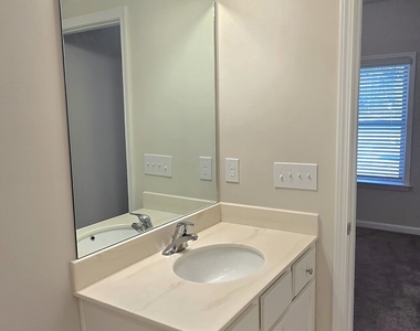 3608 Hidden Valley Cir - Photo Thumbnail 7