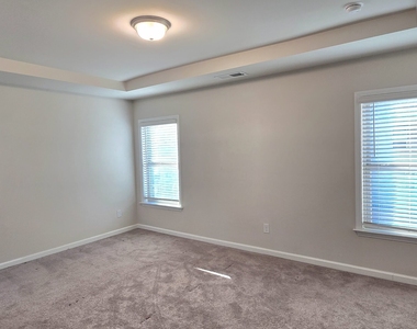 3608 Hidden Valley Cir - Photo Thumbnail 27