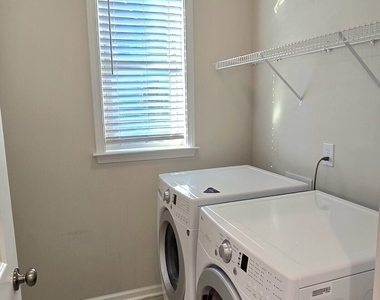 3608 Hidden Valley Cir - Photo Thumbnail 21
