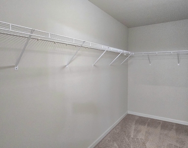 3608 Hidden Valley Cir - Photo Thumbnail 32