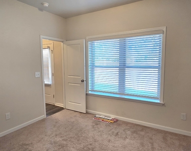 3608 Hidden Valley Cir - Photo Thumbnail 1