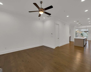 6807 Encore Boulevard - Photo Thumbnail 27
