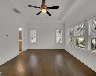 6807 Encore Boulevard - Photo Thumbnail 17