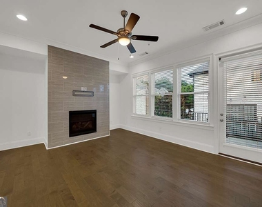 6807 Encore Boulevard - Photo Thumbnail 8