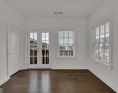 6807 Encore Boulevard - Photo Thumbnail 39