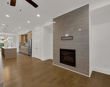6807 Encore Boulevard - Photo Thumbnail 9