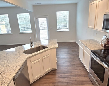 64 Sepia Oak Drive - Photo Thumbnail 3