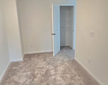 64 Sepia Oak Drive - Photo Thumbnail 27