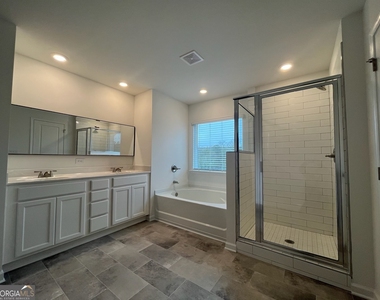 64 Sepia Oak Drive - Photo Thumbnail 12