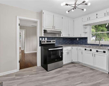 3081 Glendale Court - Photo Thumbnail 3