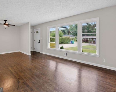 3081 Glendale Court - Photo Thumbnail 1