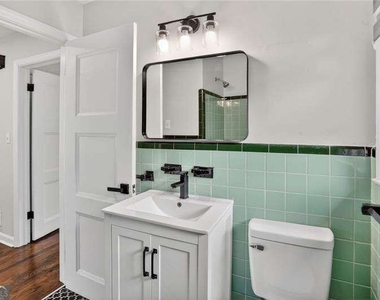 3081 Glendale Court - Photo Thumbnail 8