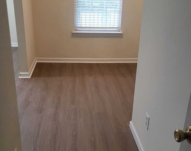 5472 Festival Av - Photo Thumbnail 14