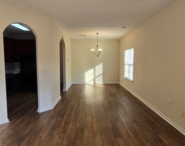 5472 Festival Av - Photo Thumbnail 4