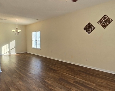 5472 Festival Av - Photo Thumbnail 3