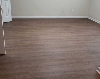 5472 Festival Av - Photo Thumbnail 13