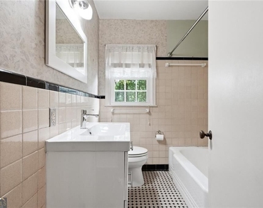 1951 Dresden Drive Ne - Photo Thumbnail 10