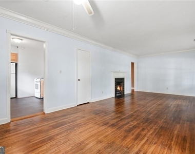 1951 Dresden Drive Ne - Photo Thumbnail 2