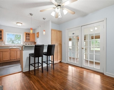 1951 Dresden Drive Ne - Photo Thumbnail 7