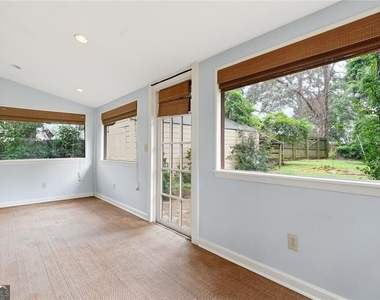 1951 Dresden Drive Ne - Photo Thumbnail 14
