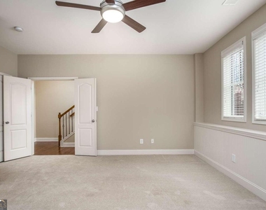 528 Twinrose Way - Photo Thumbnail 24