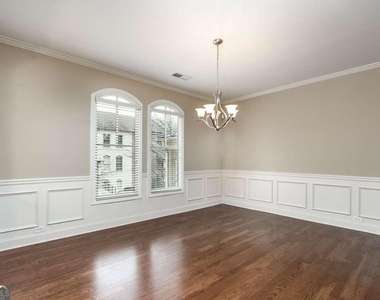 528 Twinrose Way - Photo Thumbnail 5
