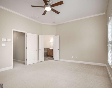 528 Twinrose Way - Photo Thumbnail 17