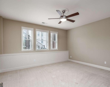 528 Twinrose Way - Photo Thumbnail 31