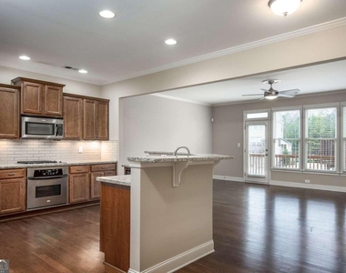 528 Twinrose Way - Photo Thumbnail 6