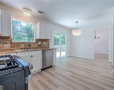 10310 Rillridge Court - Photo Thumbnail 16
