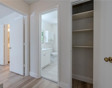 10310 Rillridge Court - Photo Thumbnail 21
