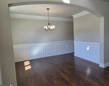 3305 Linstead Court - Photo Thumbnail 8