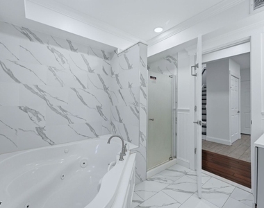 1208 Orange Ave - Photo Thumbnail 9