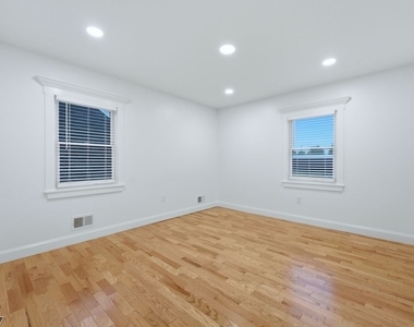 1208 Orange Ave - Photo Thumbnail 10